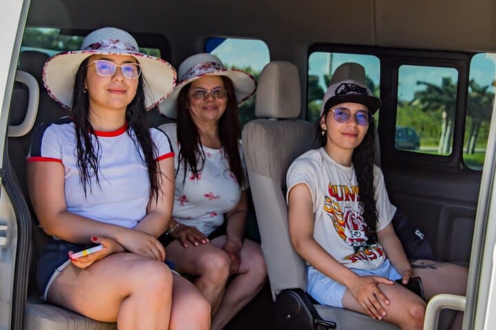 Cancun Hotel Zone Private Transfer From and To Cancun Airport