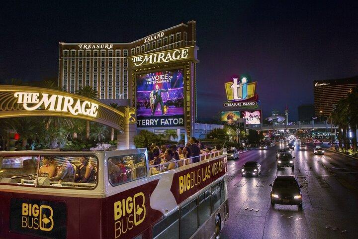 Las Vegas After Dark : 21 + Tour nocturno con bebida de bienvenida gratis