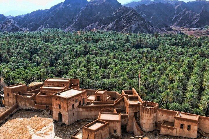 Goditi la bellezza di Fanja, Samail, Izki e Nizwa in un viaggio speciale