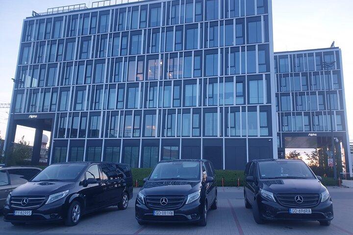 シュトゥットホーフ強制収容所への5時間の個人旅行