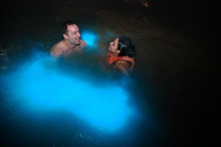 Lichtgevende Lagoon Glinsterende Wateren Tour vanuit Montego Bay Jamaica