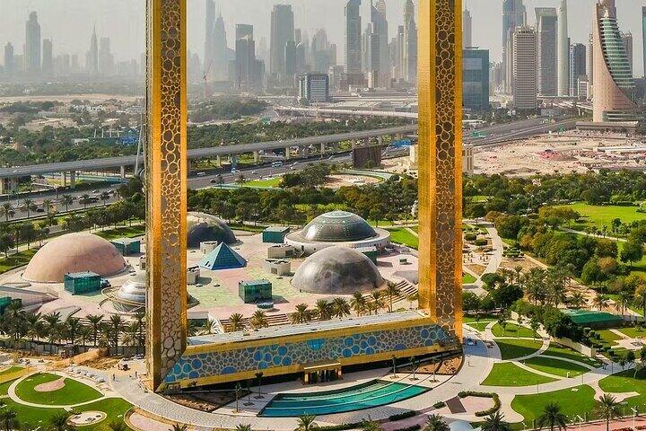 Billetter til Dubai Frame og Dubai Garden Glow