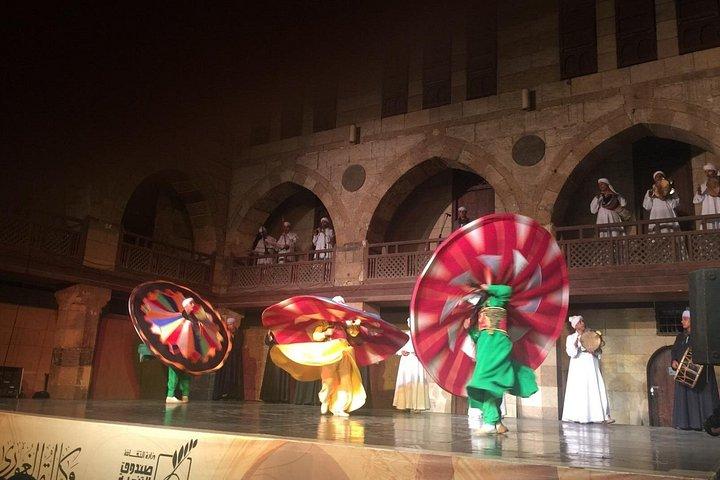 ギザピラミッド、スフィンクス、大博物館プライベートツアー（ランチ付き）