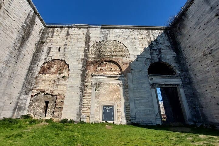 Istanbul City Walls & Byzantine Secrets – Private Walking Tour