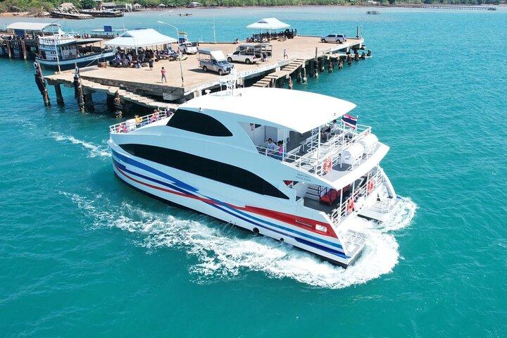Traslado en autobús y catamarán desde Koh Chang a Bangkok