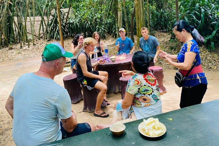 Cu Chi Tunnel Tour mit Mittagessen (Pho) - WENIGER TOURISTISCH - Max. 7 Personen