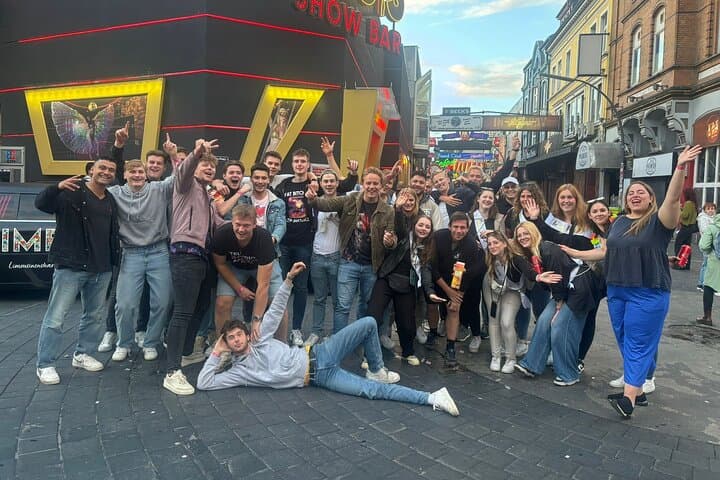 Hamburg PubCrawl: 4 Venues, Welcome Shots + Club Entry