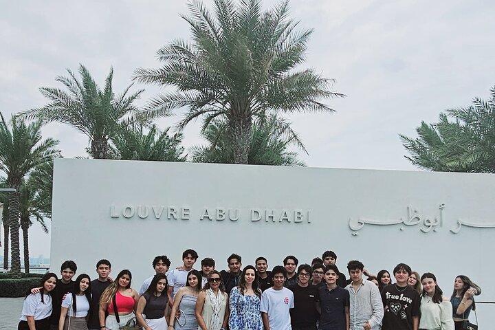 Visite de la Grande Mosquée d'Abou Dhabi avec billets pour le Musée du Louvre au départ de Dubaï