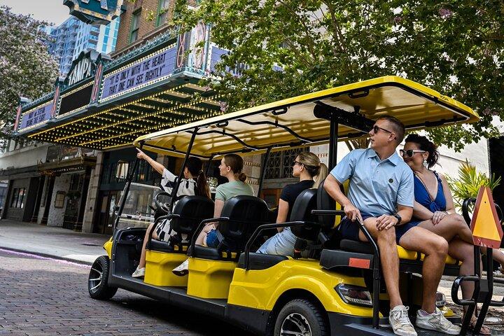 Tour turístico por Tampa guiado localmente en carrito de golf legal