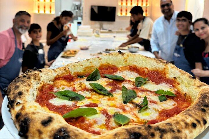 Clase de elaboración de pizza y helado en Roma
