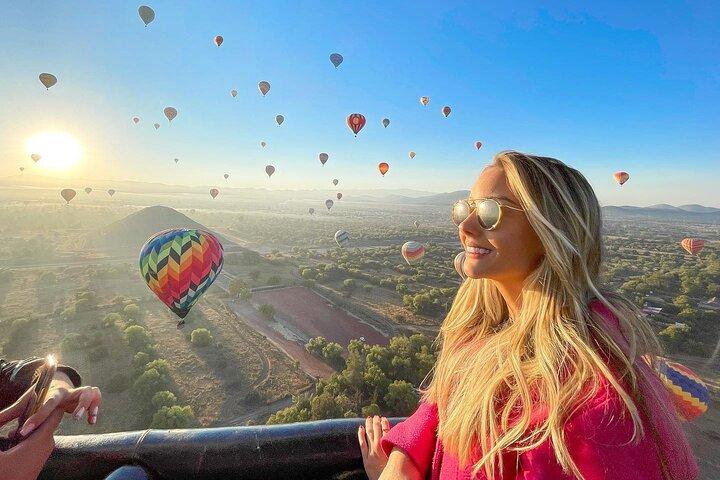 TEOTIHUACAN BALLOON RIDE（プライベート送迎＆ガイドツアー）