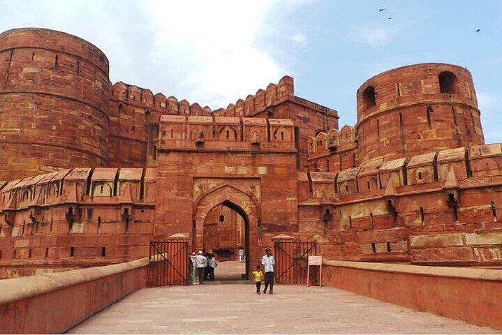 2 - Día Taj Mahal, Fatehpur Sikri & Jaipur Heritage Tour desde Agra