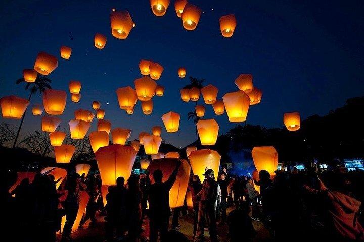 台湾TST: 台北野柳、潮京、十分、九份プライベート ツアー
