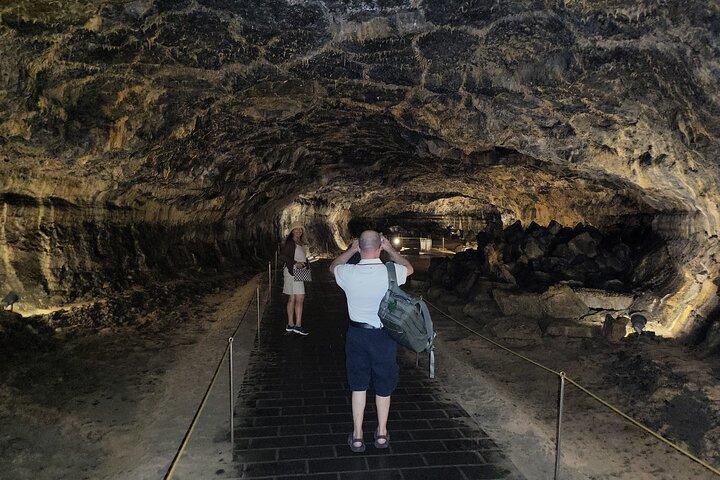 Tour privato di mezza giornata nel tubo di lava (parco Hanrim) nell'isola di Jeju
