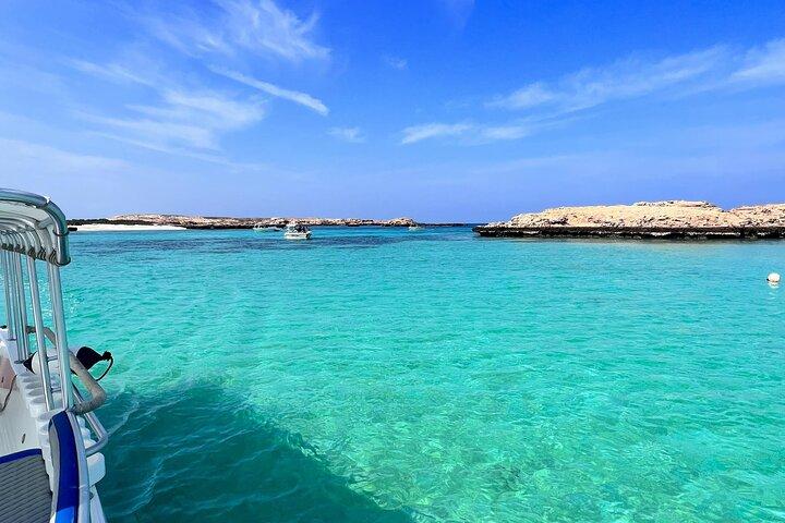 Snorkeling a Daymaniat Island