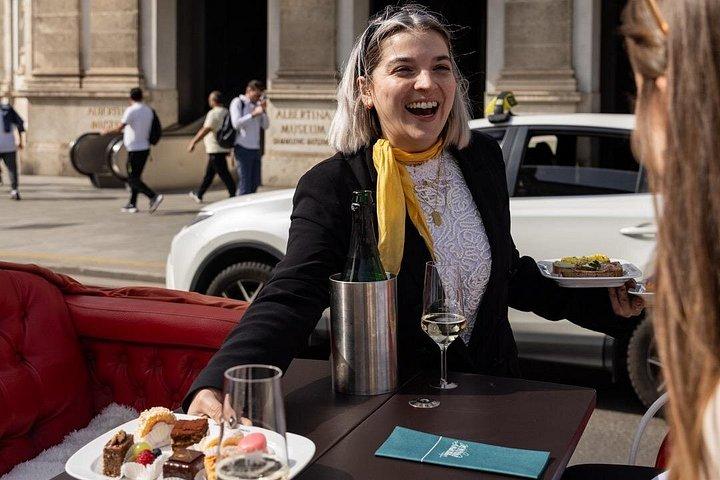 Wien hestevognstur med mousserende vin og mad