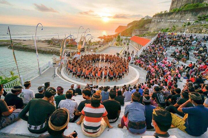 プライベートインクルーシブツアー：バリ島の2日間のハイライト