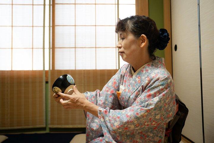 京都：小さな茶室で茶道体験