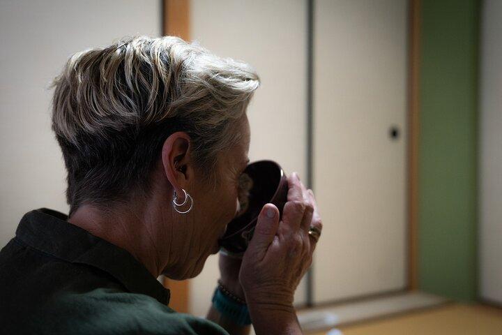 京都：小さな茶室で茶道体験