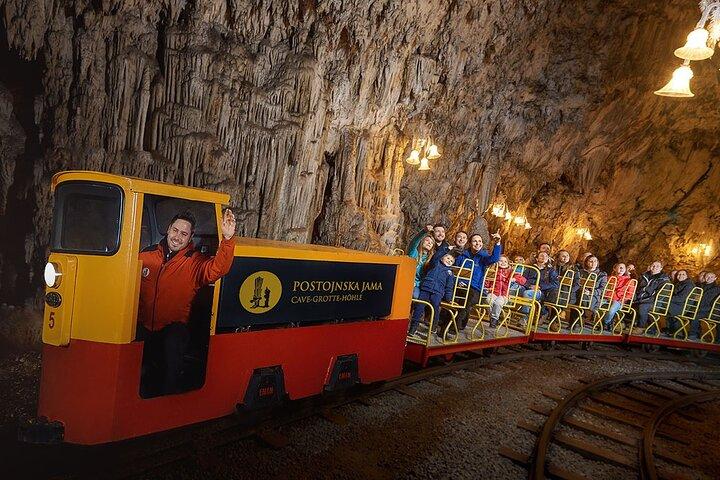 De Koper cruzeiro ou Trieste para Postojna Caves ida e volta viagem.
