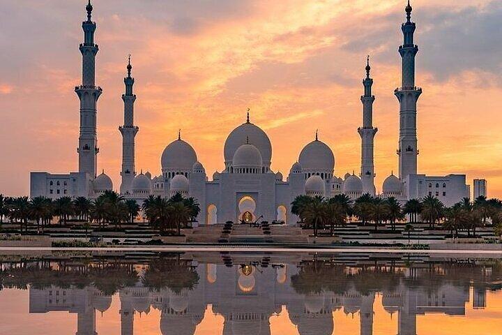 Excursion d'une journée à Abu Dhabi au départ de Dubaï avec visite de la mosquée