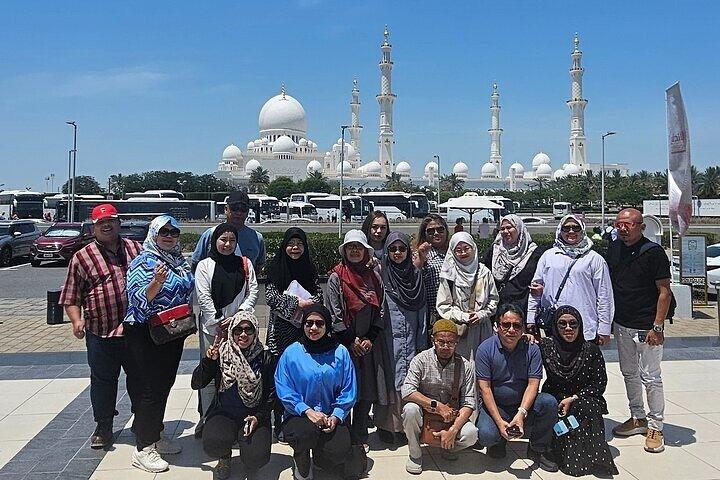 Excursion d'une journée à Abu Dhabi au départ de Dubaï avec visite de la mosquée
