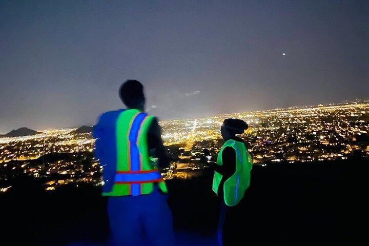 Caminhada noturna na Reserva das Montanhas Phoenix