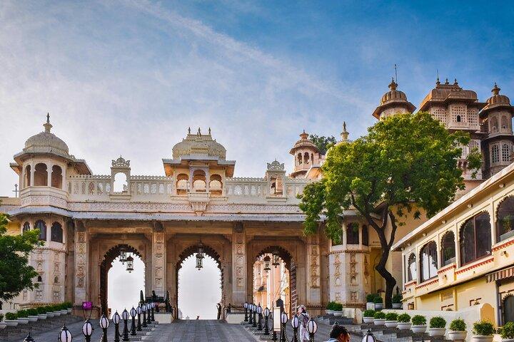 " Reisen mit Chinmay " - Stadtpalast - Museum WALK - UDAIPUR