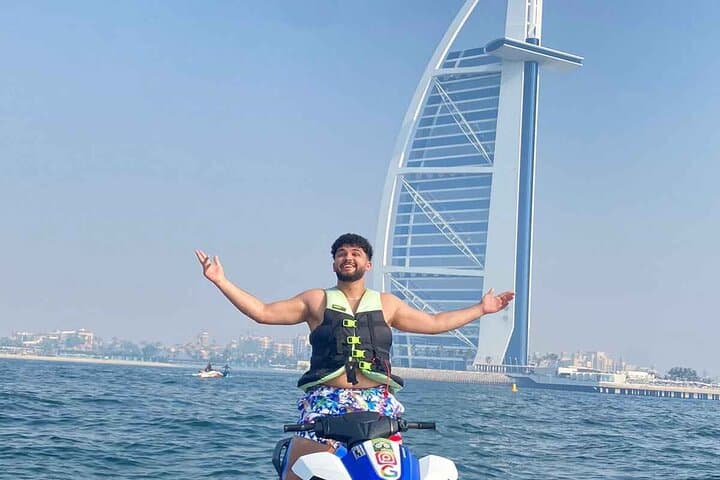 Dubai Jetski Tour of Burj al Arab and Burj Khalifa 45Min.
