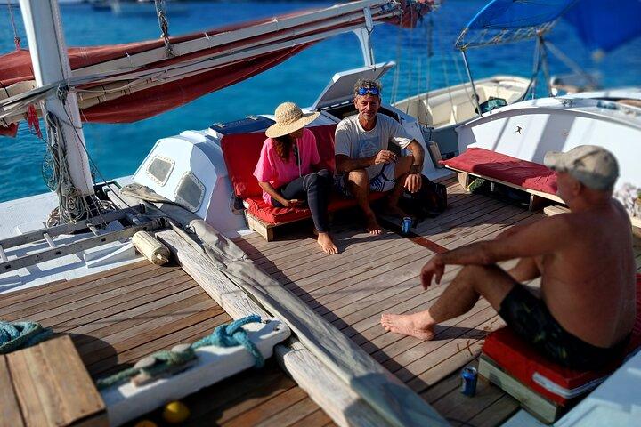 Half-Day Sailing Trip on the Lagoon of Tahiti