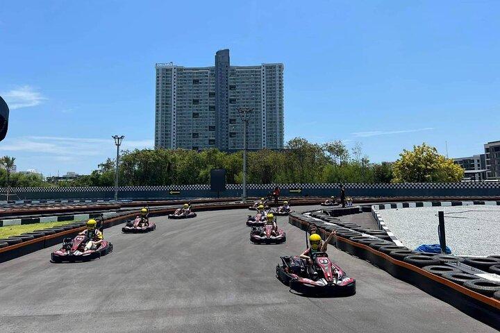 パタヤからイージーカートでトップゴーカートレーシングアドベンチャー