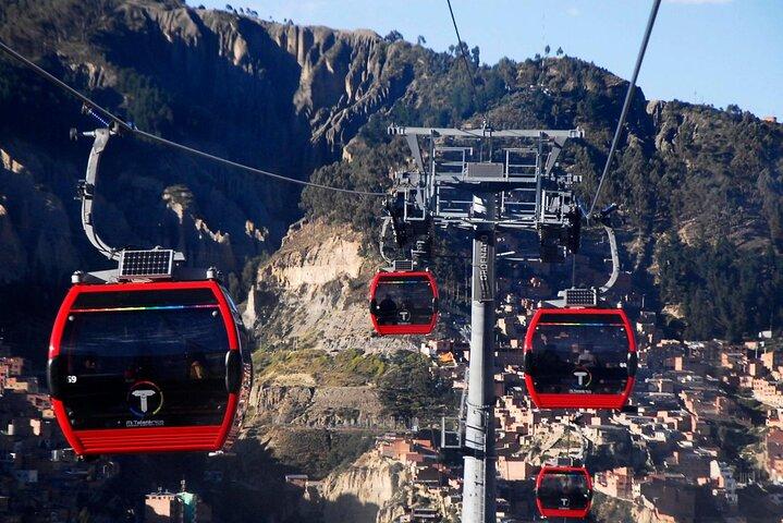 Private La Paz classic city tour + cable cars + moon valley