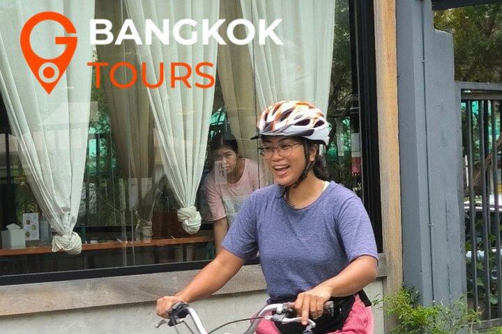 Excursão de bicicleta do passado e do presente de Bangkok