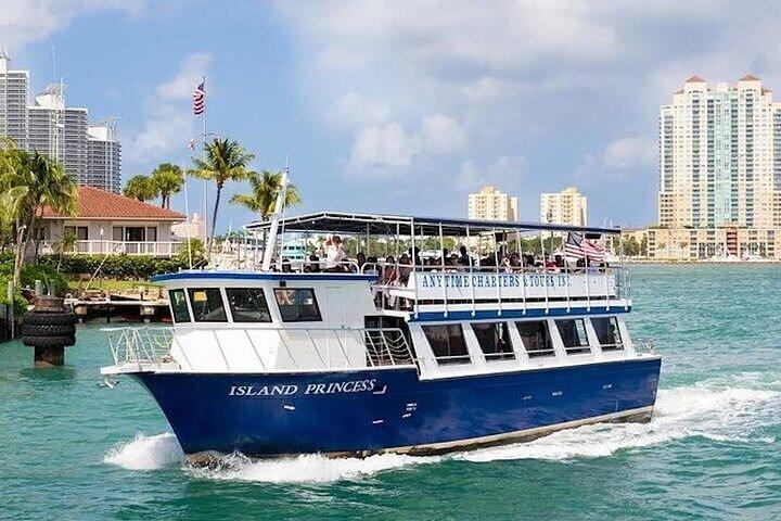 Miami Biscayne Bay rich and famous Sightseeing Boat Tour