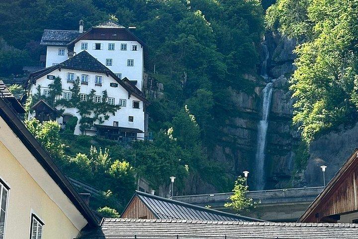 ウィーン発：ハルシュタット小グループツアー（ボートと塩鉱山見学付き）