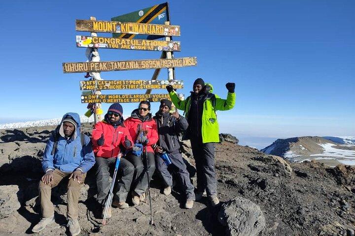 7 - Day Machame Route Kilimanjaro Vandring | ISMANI TOURS OCH SAFARIS