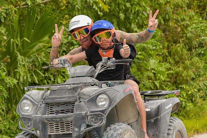 ヒスイ洞窟へのATVツアー（シングルまたはダブル）送迎付き