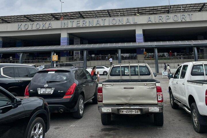 Traslado privado al aeropuerto de Kotoka en la ciudad de Accra