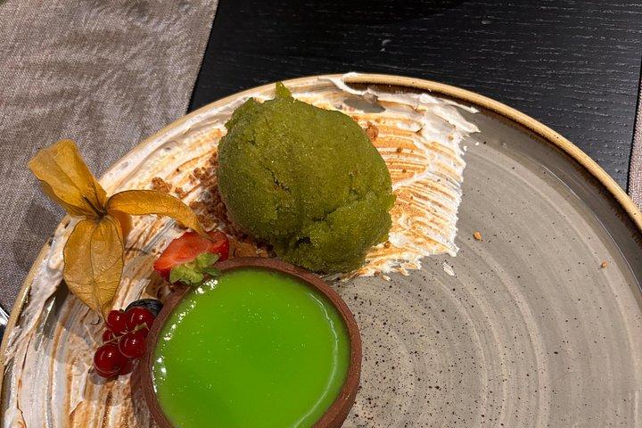 タリンのエストニア食と歴史ウォーキングツアー