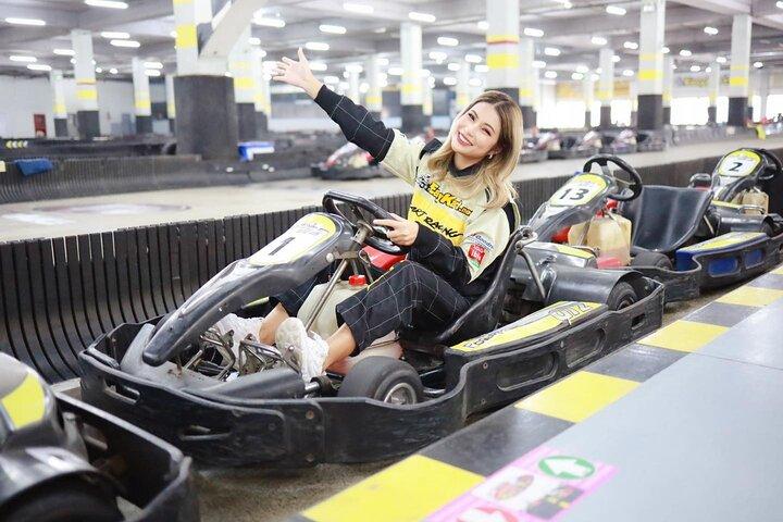 Experiência de karting indoor RCA em Bangkok