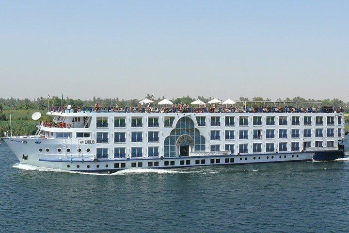 4 - Giorno 3 - Crociera notturna sul Nilo da Assuan a Luxor