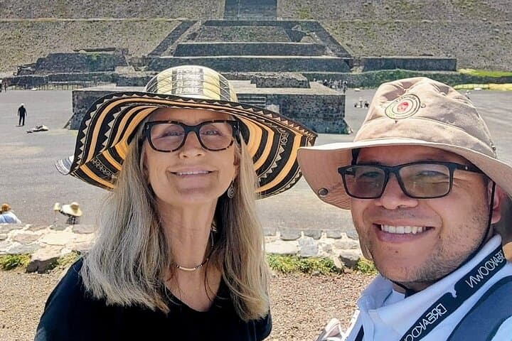 Private full tour to Teotihuacan and Basilica at your own pace