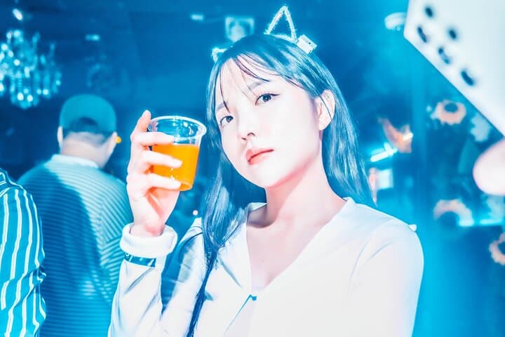 Seoul: Itaewon Premium Pub Crawl with VIP Bottle Service
