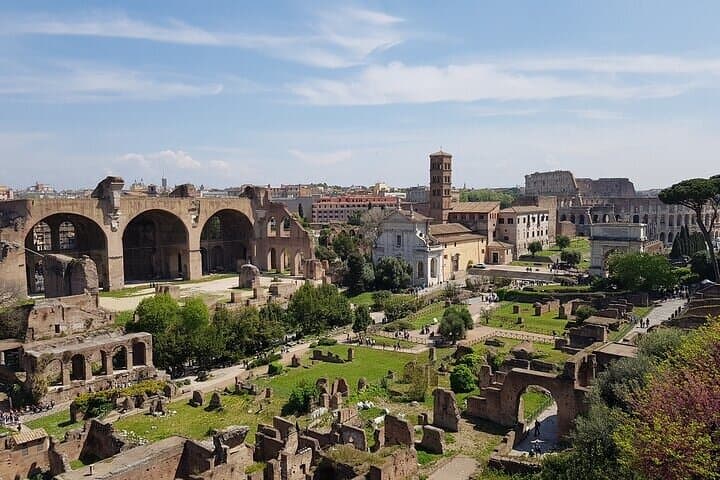 ROME:Colosseum Express guide Tour - Private / small group