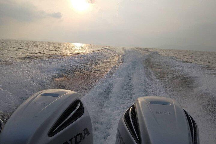 ランタ島からピピ島とバンブー島へのティンズアイランドオデッセイ