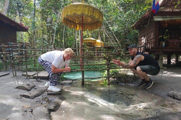 Kulen Waterfall & 1000 Lingas -Join-In-Tour