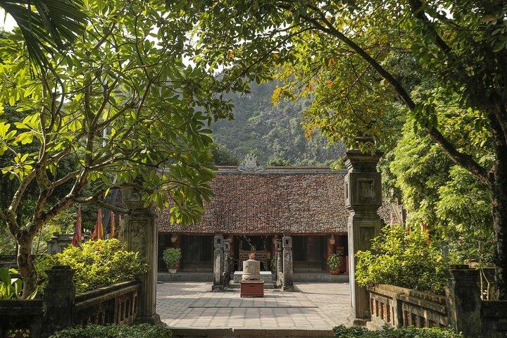Private Tour Hanoi nach Ninh Binh: Mua Höhlen, Tam Coc & Hoa Lu