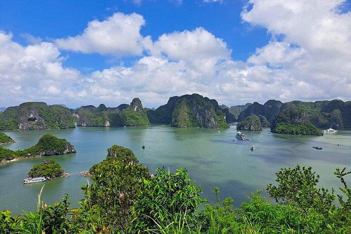 北ベトナムのベスト5日間旅行：ハノイ、ニンビン、ハロン