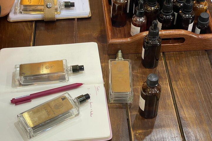 Taller de Perfumería en Hanoi - Creando tu Perfume Perfecto