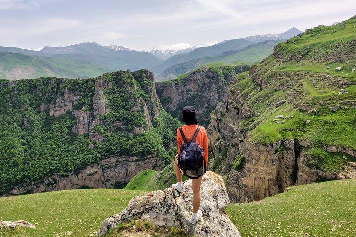 2-tägige Wandertour mit Homestay in abgelegenen Dörfern von Guba